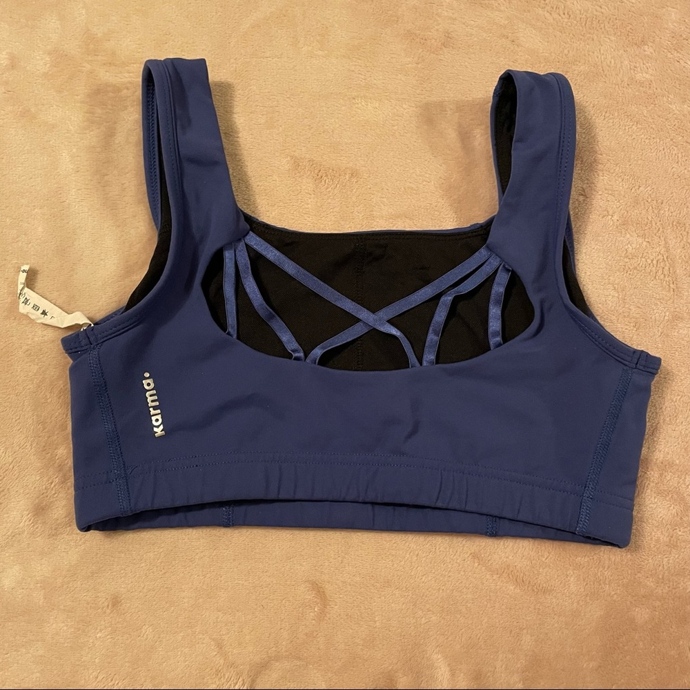 Karma sport bra size m